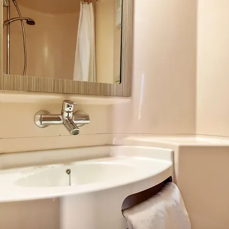 Premiere Classe Ouest Hotell *