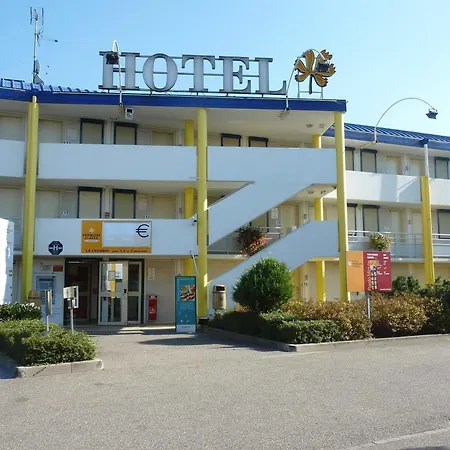 Szálloda Premiere Classe Ouest *