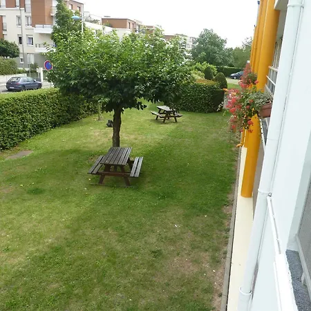 Hotel Premiere Classe Ouest