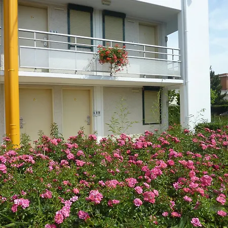 Premiere Classe Ouest Szálloda