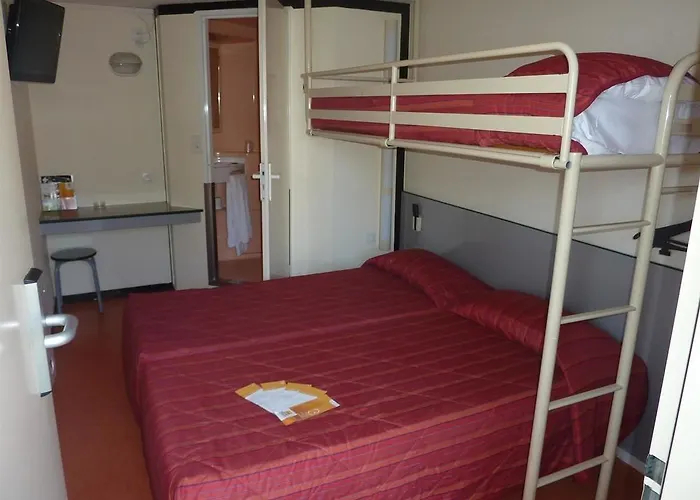 プルミエール クラッス ウエ ホテル *